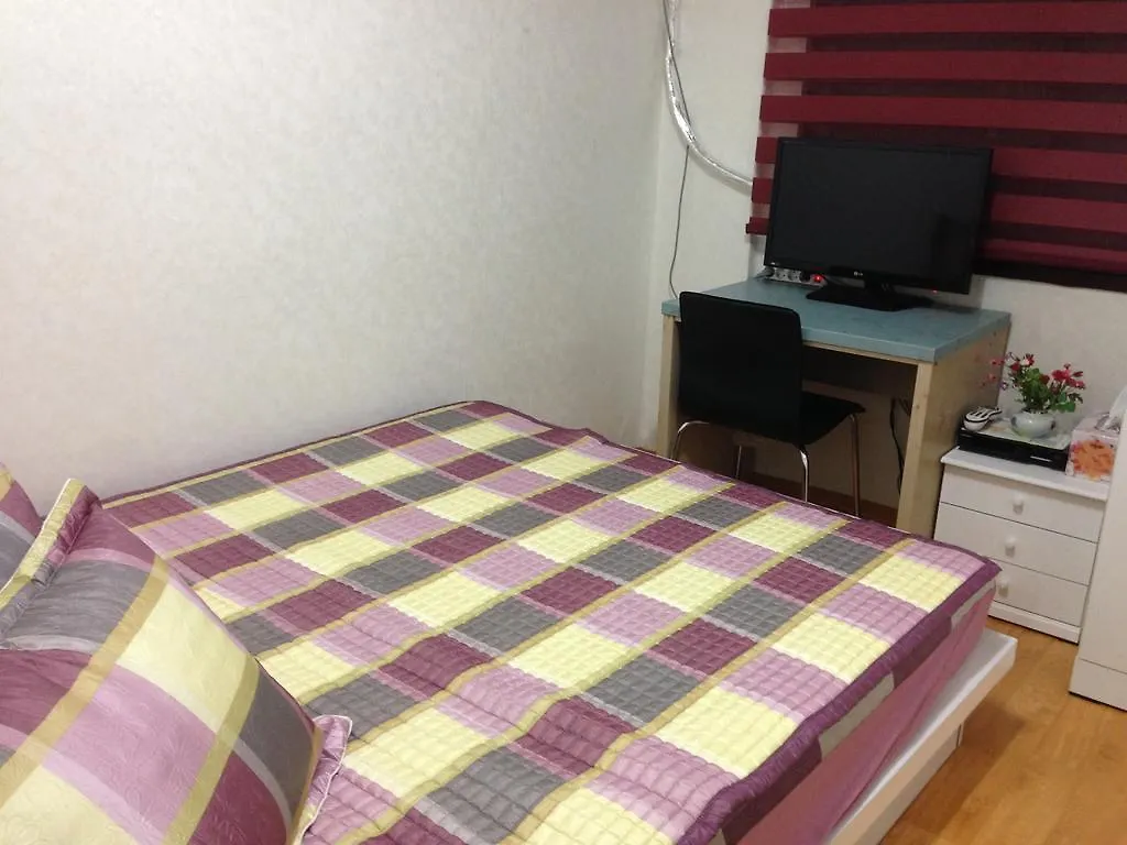 Amuse Guest House Szöul 2*,